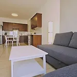 Skyline Nest Apartment Larnaka