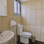 Skyline Nest Apartment