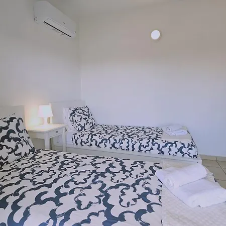 Apartment Skyline Nest